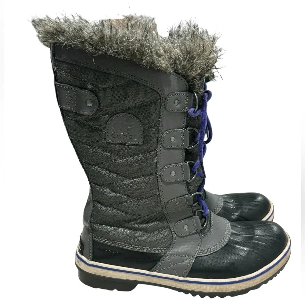 Sorel Tofino II women’s Winter Faux Fur Trim Quilted gray Black Boots size 8.5